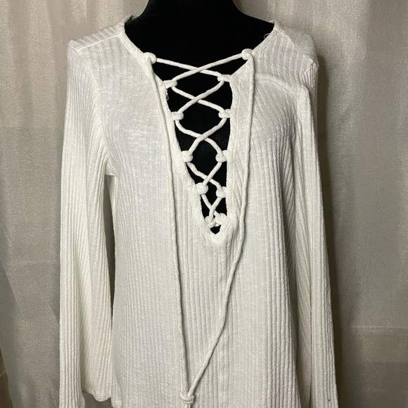 Hardtail Tops - NWT Hardtail forever Women's Long Sleeve Lace Up Casual Loose V Neck Small